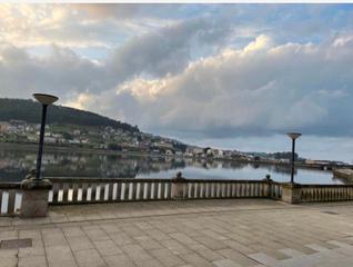 Doppelhaus  Rúa rosalía castro. Casa de cuatro plantas en viveiro