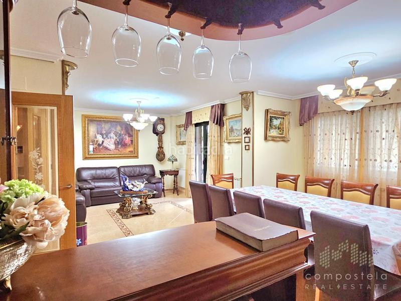 Foto 527c7173-3824-4a76-8f1e-c144735378e1. Casa bifamiliare con riscaldamento parcheggio piscina in Santiago de Compostela