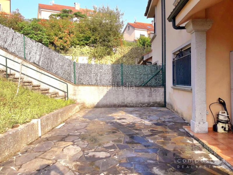 Foto e49ae9ab-8842-45f5-919d-88aebe887bdd. Casa bifamiliare con riscaldamento parcheggio piscina in Santiago de Compostela