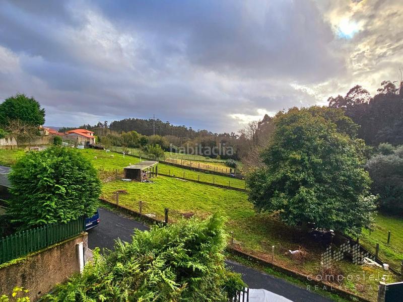 Foto 70c87bcd-e754-480c-8e34-621b0a7820f8. Casa pareada en Parroquias de Santiago Santiago de Compostela