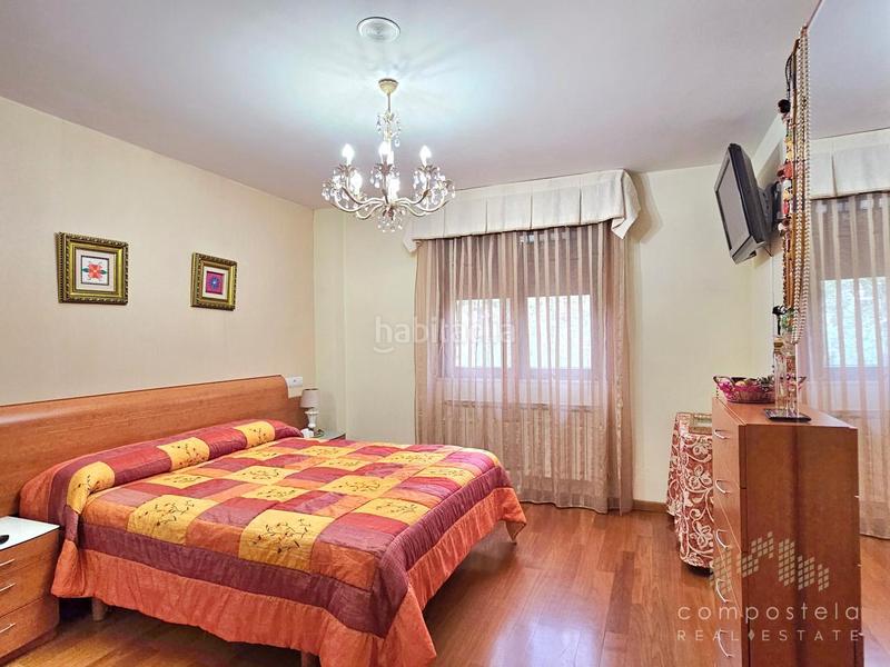 Foto 3c326c3a-cdc6-4673-af4c-74f821537fc1. Doppelhaus mit heizung parking pool in Parroquias de Santiago Santiago de Compostela