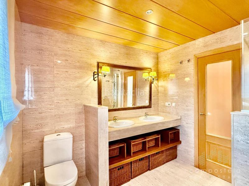 Foto 276eeb31-314e-4bbb-b799-7061ca87489b. Chalet avec chauffage parking piscine dans Parroquias de Santiago Santiago de Compostela