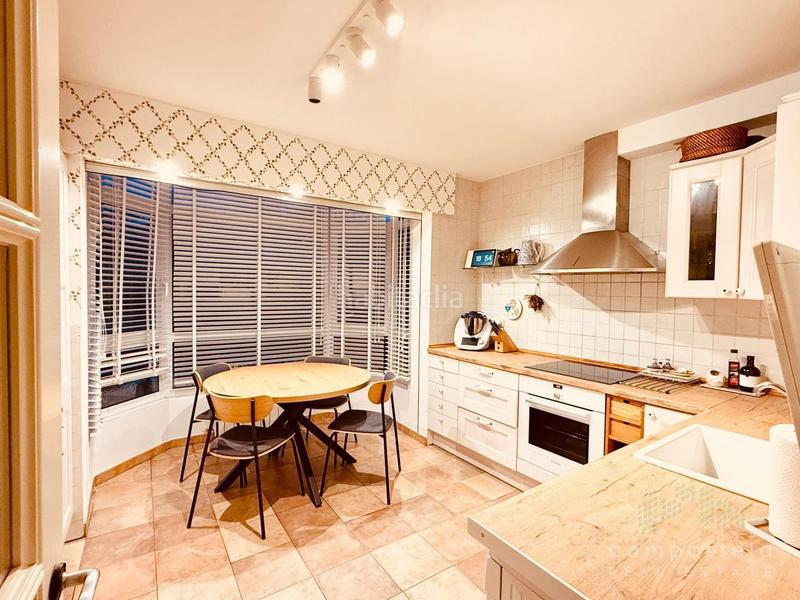 Foto 5614c7e7-3586-4a84-8c42-73b5ccb31b7c. Chalet avec chauffage parking piscine dans Parroquias de Santiago Santiago de Compostela