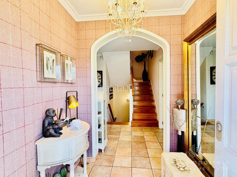 Foto 847109be-4ca4-4f28-b901-57cf541b42d1. Chalet avec chauffage parking piscine dans Parroquias de Santiago Santiago de Compostela