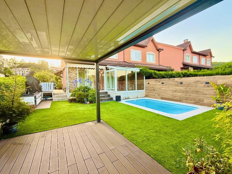 Foto dab20f21-55a5-4d36-baba-5180e108a768. Chalet avec chauffage parking piscine dans Parroquias de Santiago Santiago de Compostela