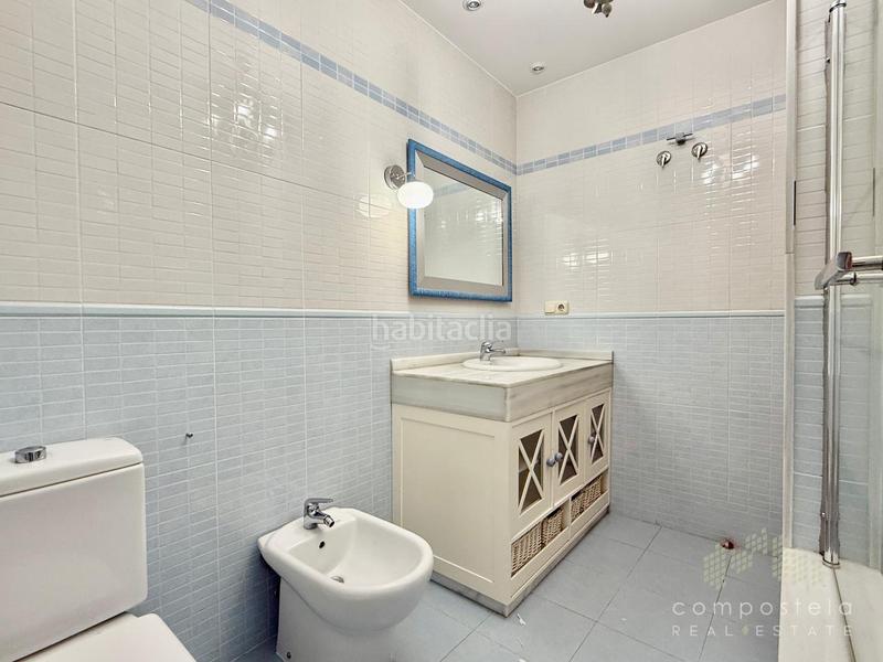 Foto 079f130e-e2a4-4221-a679-0c5017313ebf. Chalet con riscaldamento parcheggio piscina in Parroquias de Santiago Santiago de Compostela