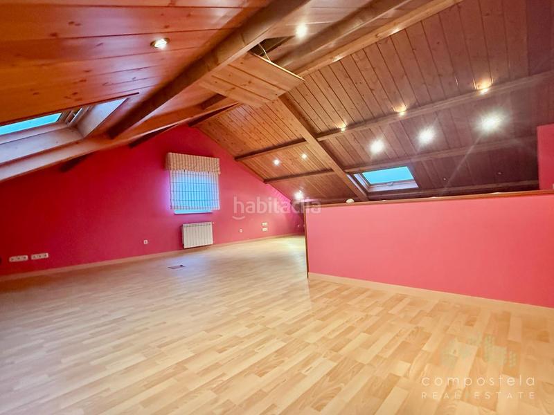 Foto 9e68dd82-a505-4eb3-b29b-96690dce6ffc. Chalet con riscaldamento parcheggio piscina in Parroquias de Santiago Santiago de Compostela