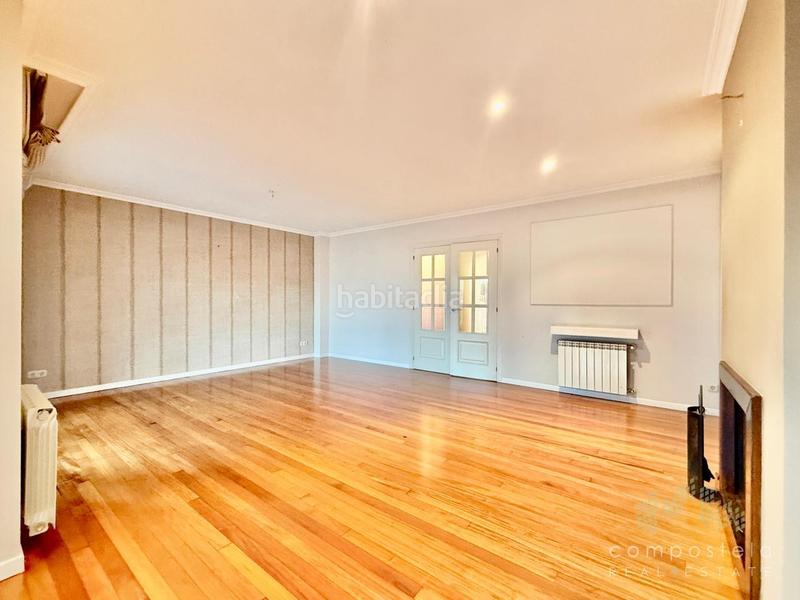 Foto bc07a556-825f-4bc2-b0dc-e55a7f7a3a2e. Chalet con riscaldamento parcheggio piscina in Parroquias de Santiago Santiago de Compostela