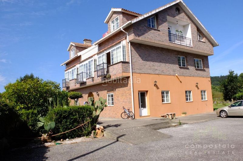 Foto 1e16ceee-dea9-4ace-8a9d-1c81925e27aa. Edificio en Olveira Ribeira