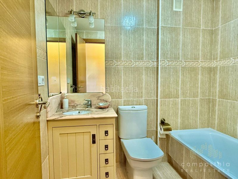 Foto 136af961-e7ec-4cb5-9916-49d14fc04db3. Lloguer pis amb calefacció aparcament a O Milladoiro Ames