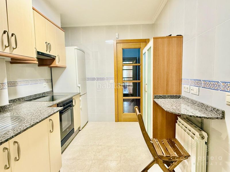 Foto cb7454da-2b2f-452c-adda-58ccbd7ddc60. Lloguer pis amb calefacció aparcament a O Milladoiro Ames