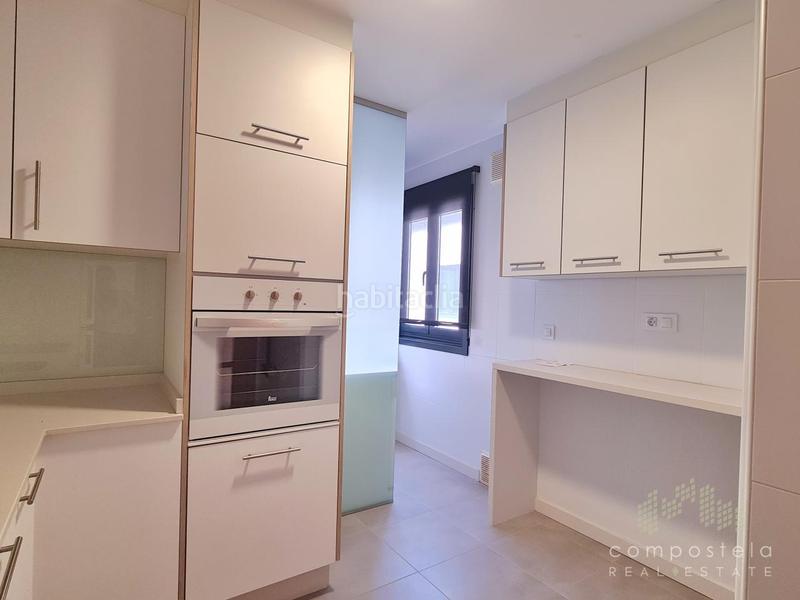 Foto a3889afe-2f4d-440c-92db-5a9937a6b5f4. Penthouse with heating parking in O Milladoiro Ames