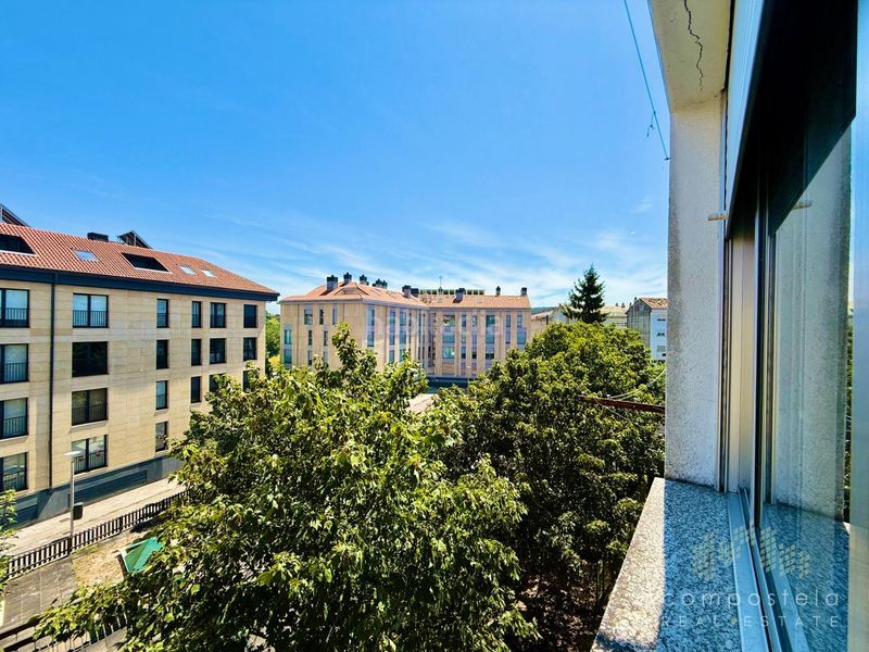 Foto b6d3584c-78a8-41e6-84bb-5f90c9ce4644. Pis amb calefacció aparcament a Conxo Santiago de Compostela