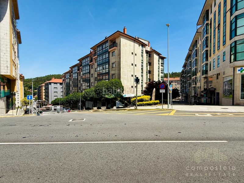 Foto 53ae5f40-0b88-420a-973e-0d01b792b9e4. Rent flat with heating parking in O Milladoiro Ames