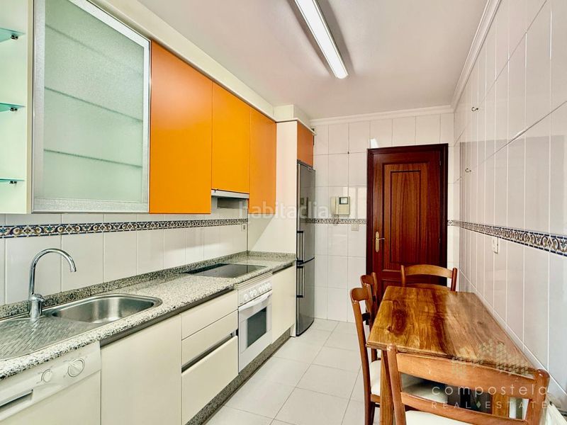 Foto cbebe637-5be7-401b-bab0-05a0fdb70353. Rent flat with heating parking in O Milladoiro Ames
