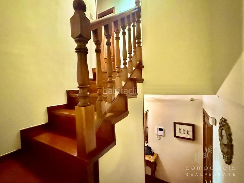 Foto b6de821f-db79-472a-8b52-71df2ed008ac. Duplex con riscaldamento parcheggio in O Milladoiro Ames
