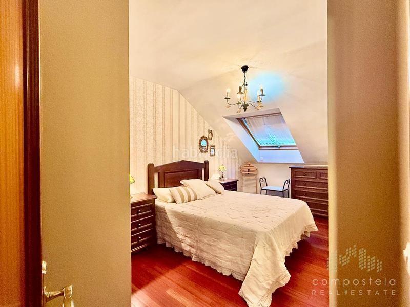 Foto b737fb15-9892-4246-b5df-949944e4a226. Duplex con riscaldamento parcheggio in O Milladoiro Ames