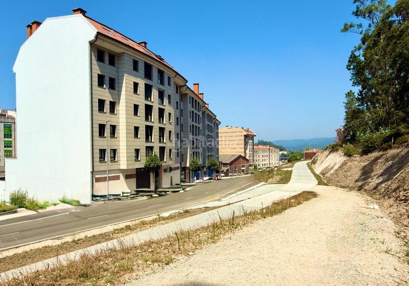 Foto 9cda986b-a526-4881-b8f2-87b995105a2a. Rent penthouse with heating parking in O Milladoiro Ames