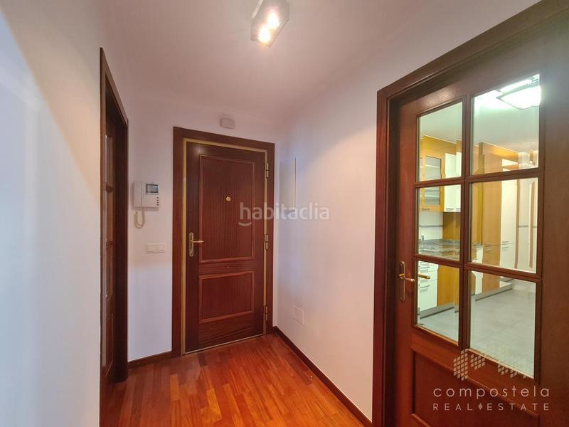 Foto 2492181b-e3f1-4903-bf4c-4ff074b518e1. Rent flat with heating parking in O Milladoiro Ames