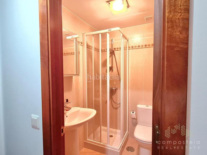 Foto 8b0582aa-bd0c-43c0-9e23-bdbb3845062a. Rent flat with heating parking in O Milladoiro Ames