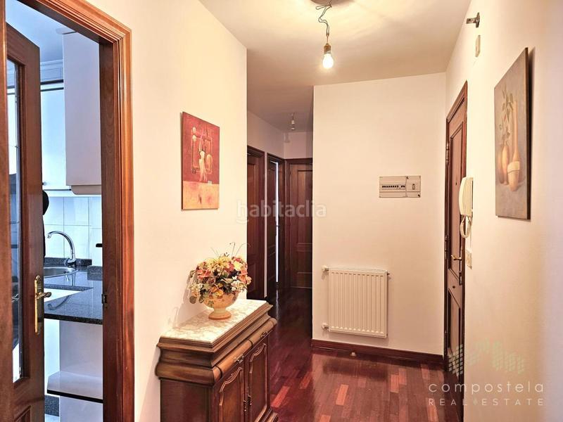 Foto bbae3eaa-89f5-4e53-bb0c-ade6ea6b71b6. Location appartement avec chauffage parking dans O Milladoiro Ames