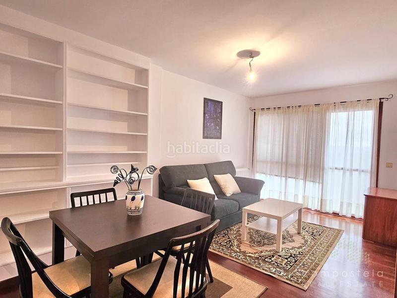 Foto 45481edf-bc1e-4c7c-a946-fc4d93161508. Rent flat with heating parking in O Milladoiro Ames