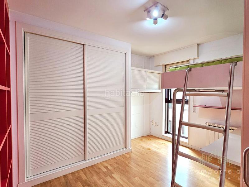 Foto 6422f765-582f-47bc-a557-d61c53785995. Location attique avec chauffage parking dans O Milladoiro Ames