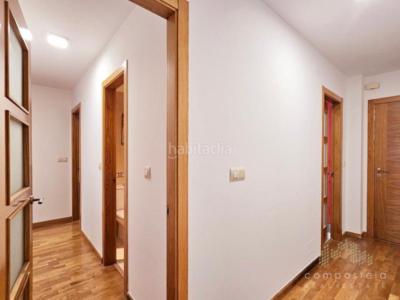 Foto 54690cf1-983c-4796-a653-7a539560afbf. Miete etagenwohnung mit heizung parking in O Milladoiro Ames