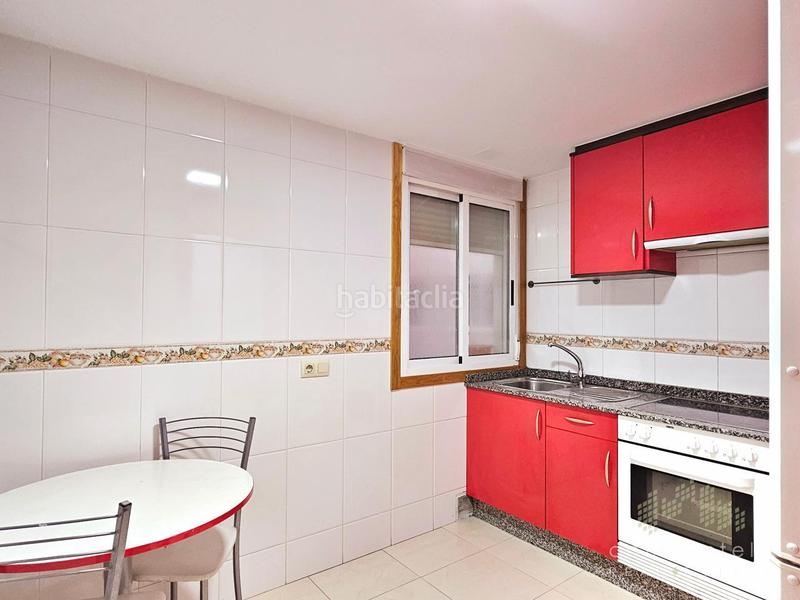 Foto 46aa21d5-54aa-4264-a231-1f5665ddad2e. Alquiler piso en O Milladoiro Ames