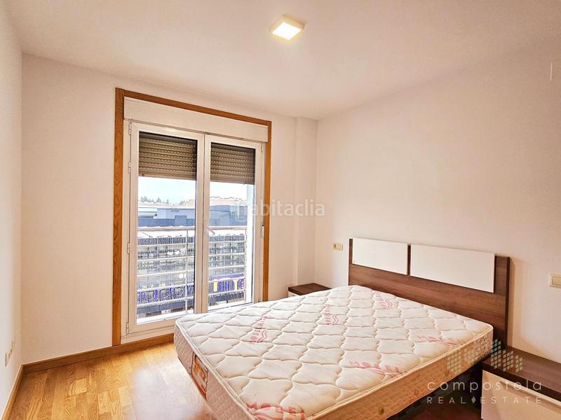 Foto d5842ad9-4ffe-4a46-be5a-ef0d8cf8876c. Alquiler piso en O Milladoiro Ames