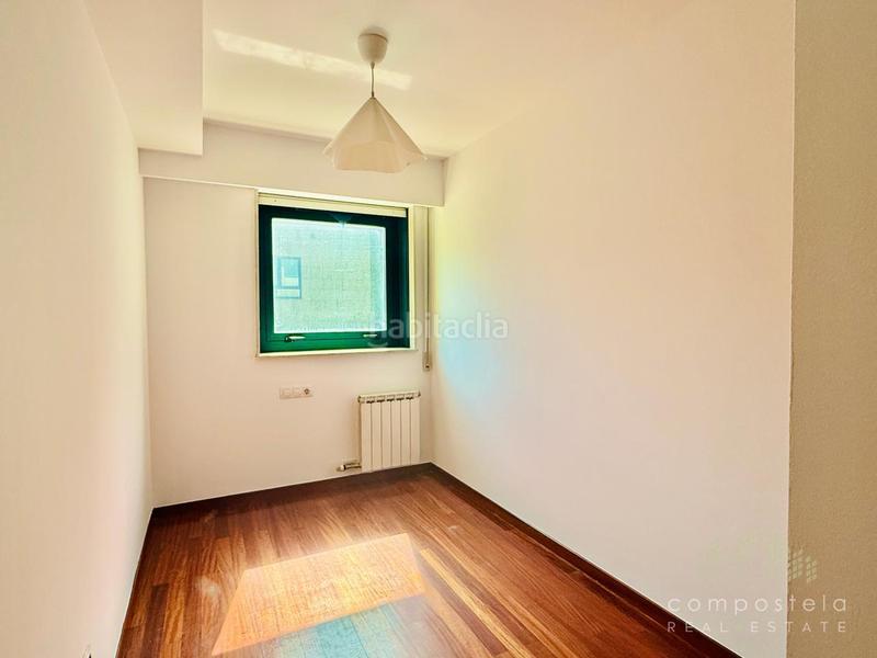 Foto 9e45cfb8-cc03-4066-8b08-15d9f76a94d3. Flat with heating parking in O Milladoiro Ames