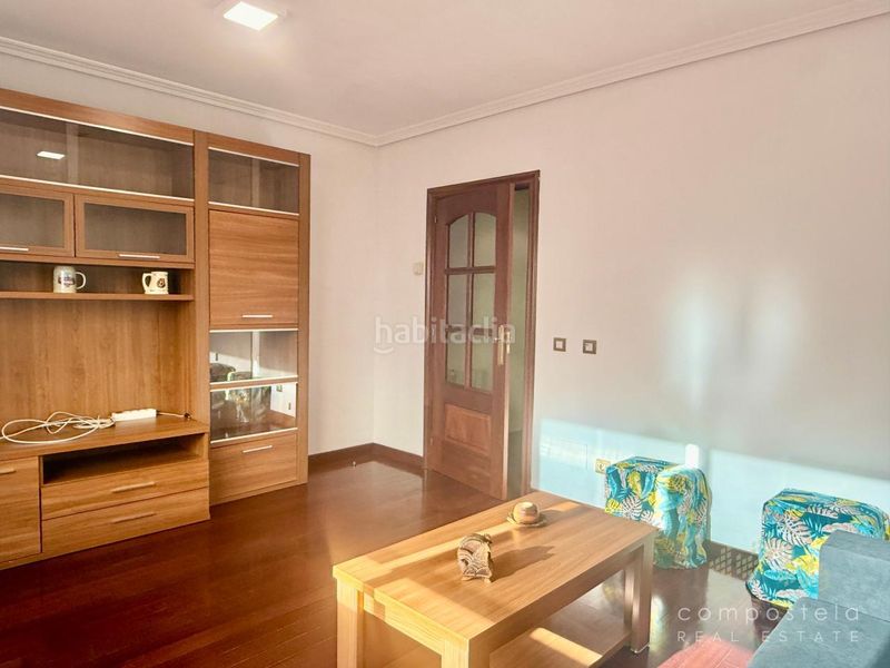 Foto 27d3d4ab-12ad-4c37-8889-ba4477899e0d. Rent flat with heating parking in O Milladoiro Ames