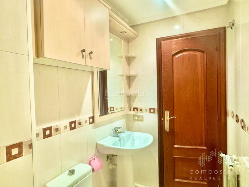 Foto 445c1805-c0e6-41d9-98c2-4b0ca7e63fa8. Rent flat with heating parking in O Milladoiro Ames