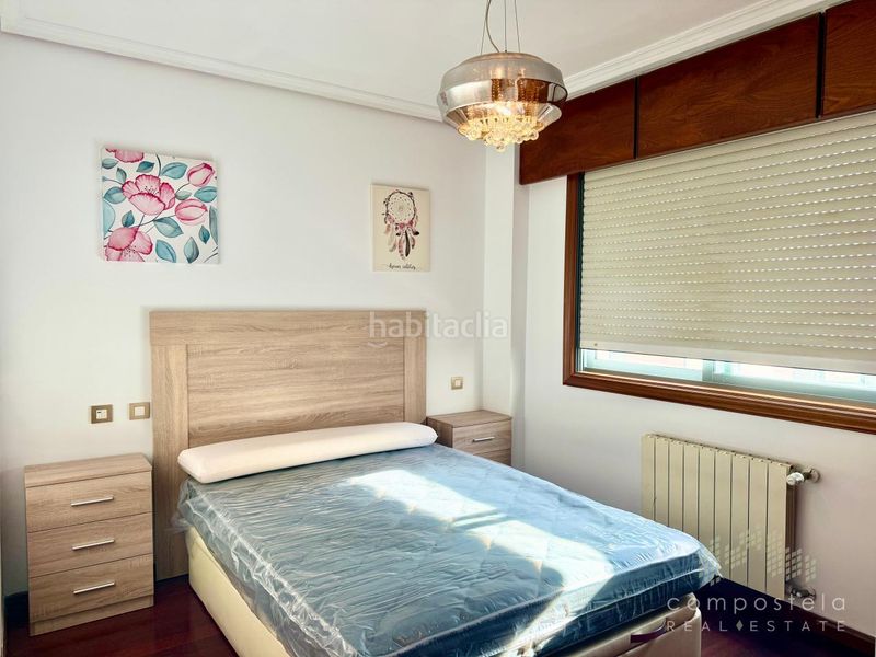 Foto 44b52a10-2f4f-4804-88cb-1b5fa2e5f73a. Rent flat with heating parking in O Milladoiro Ames