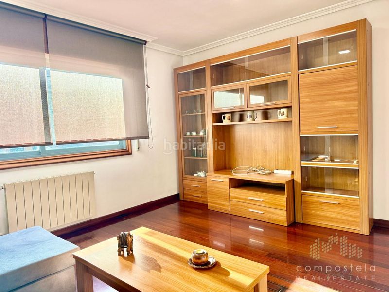 Foto a707ca70-85de-412d-8fda-1b5d99f11a2b. Rent flat with heating parking in O Milladoiro Ames