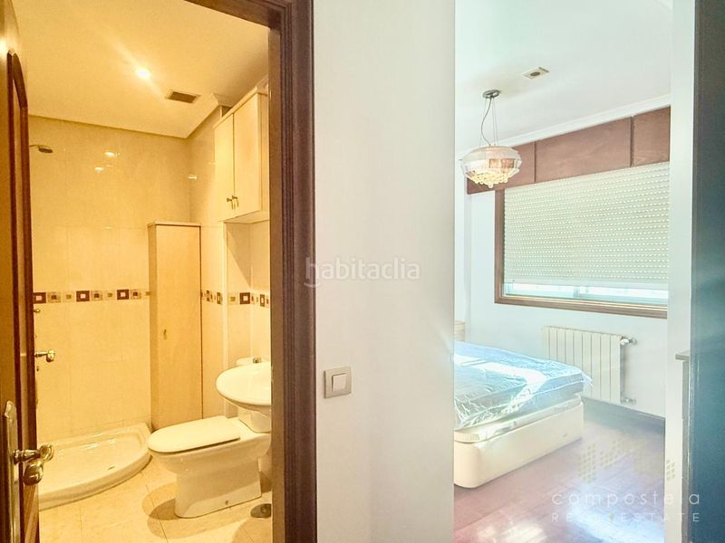 Foto df35d5ad-2408-4c2f-96fe-0703715a6186. Rent flat with heating parking in O Milladoiro Ames
