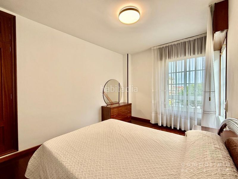 Foto 70836839-15f1-4818-bad3-8d26a25a1c9f. Rent flat with heating parking in O Milladoiro Ames