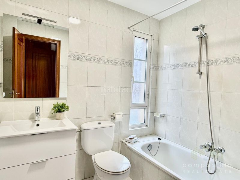 Foto 8e051f86-1df8-4908-a51b-a576bac11ca5. Rent flat with heating parking in O Milladoiro Ames