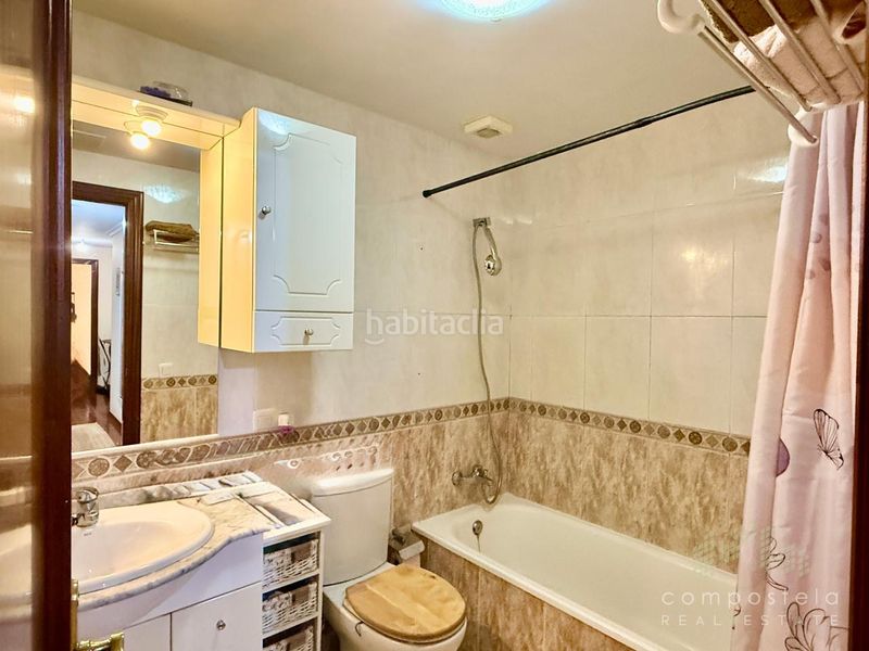 Foto 201b88a9-e7b4-46db-a498-653bd75b32d9. Flat with heating parking in O Milladoiro Ames