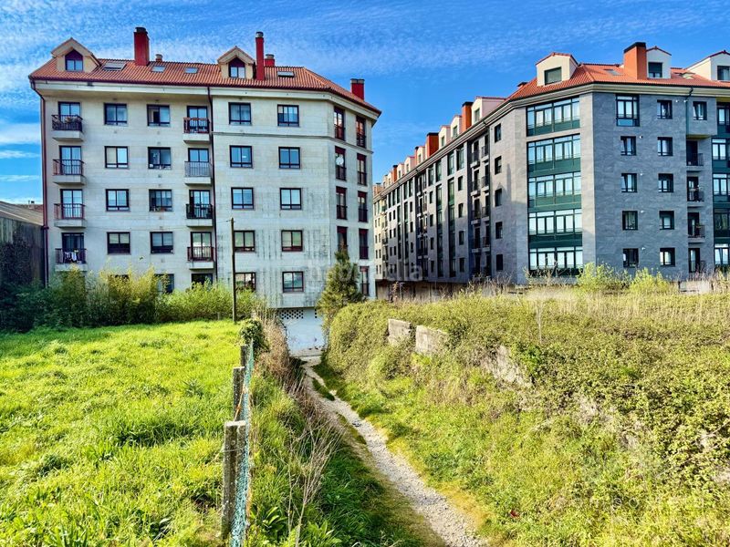 Foto 3f6739e3-eaa3-4c8f-ae11-6de407acb92b. Flat with heating parking in O Milladoiro Ames