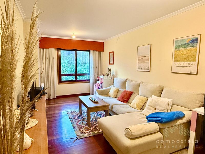 Foto 85a245d3-828a-4184-8bdd-b7ac8472cff2. Flat with heating parking in O Milladoiro Ames