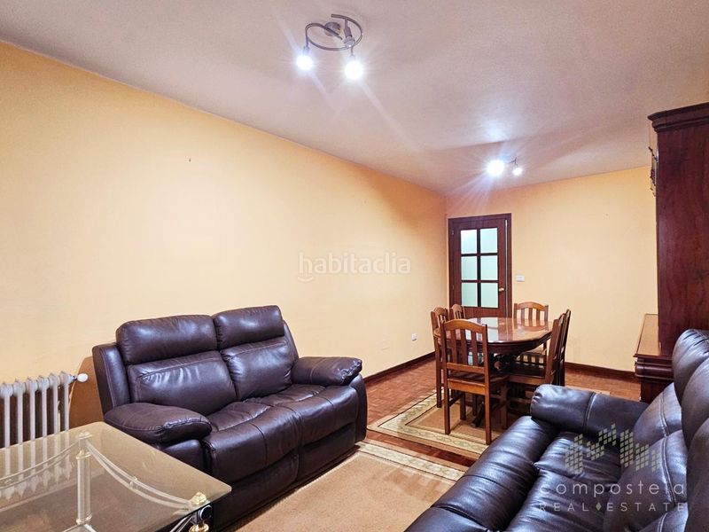 Foto bf3e9e46-8d26-40f6-8b28-27d2157a586a. Rent flat with heating parking in O Milladoiro Ames