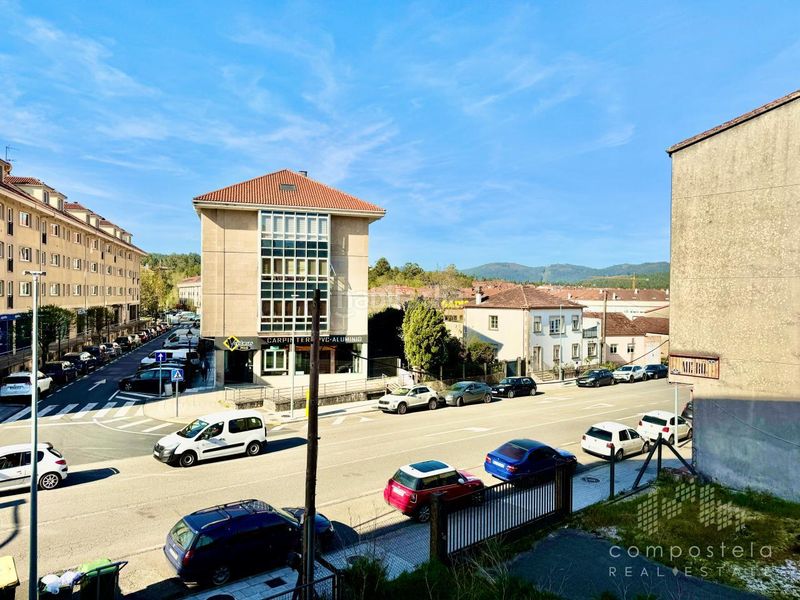 Foto 4c7f6700-da23-4809-a9fb-d7b0895d4e9b. Flat with heating parking in Bertamirans Ames