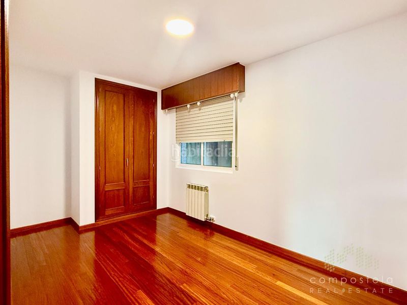 Foto 2bd68c2b-b37f-4fb0-9fc9-b76c5a0914fc. Flat with heating parking in O Milladoiro Ames
