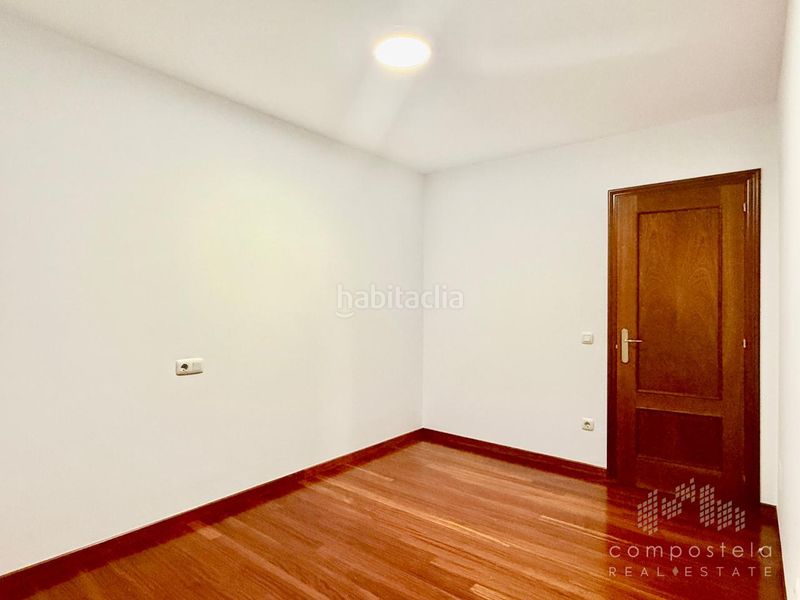 Foto 35708e52-dea0-44b6-a5eb-ee6e3c4a24c4. Flat with heating parking in O Milladoiro Ames