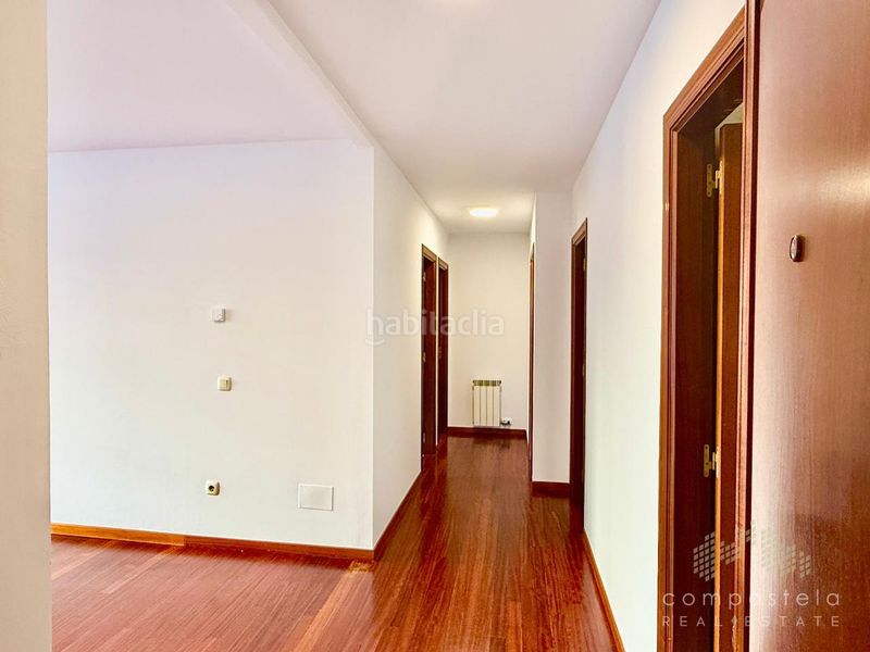 Foto 3687fb1c-8368-40fe-a84c-2e7dcbd35bca. Flat with heating parking in O Milladoiro Ames