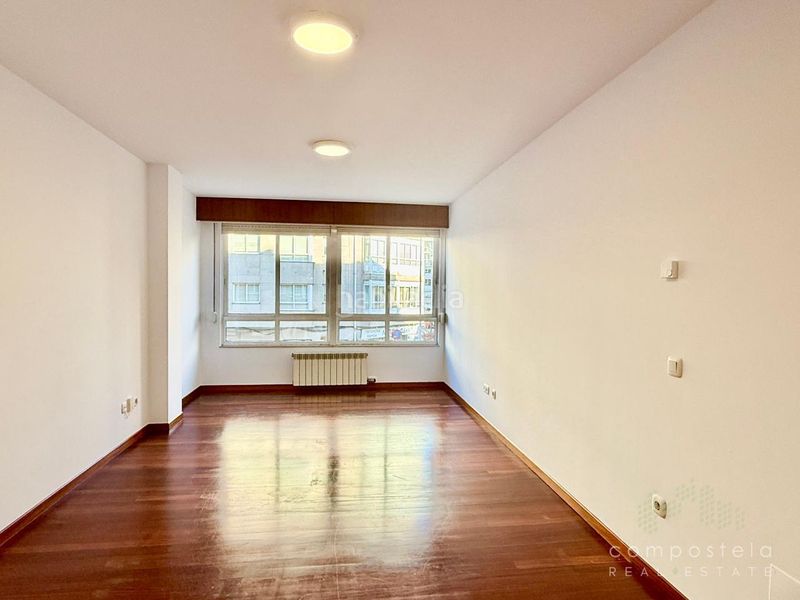 Foto 5fc42a8f-5e2f-40e1-ab53-c92ee0537464. Flat with heating parking in O Milladoiro Ames