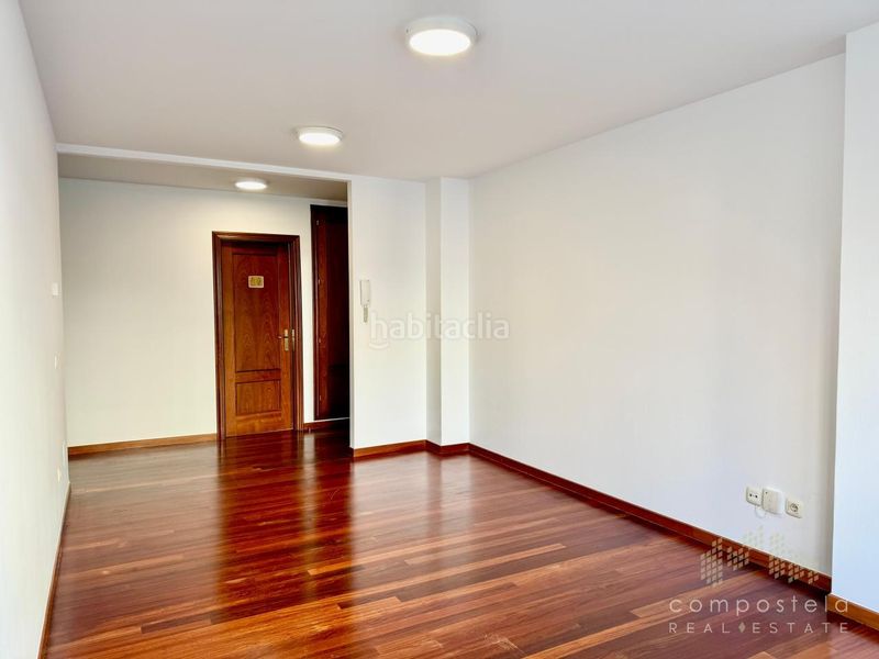 Foto 6d3ee510-b01f-417f-870d-be370499ac04. Flat with heating parking in O Milladoiro Ames