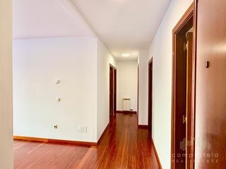 Flat in Avenida Rosalía de Castro