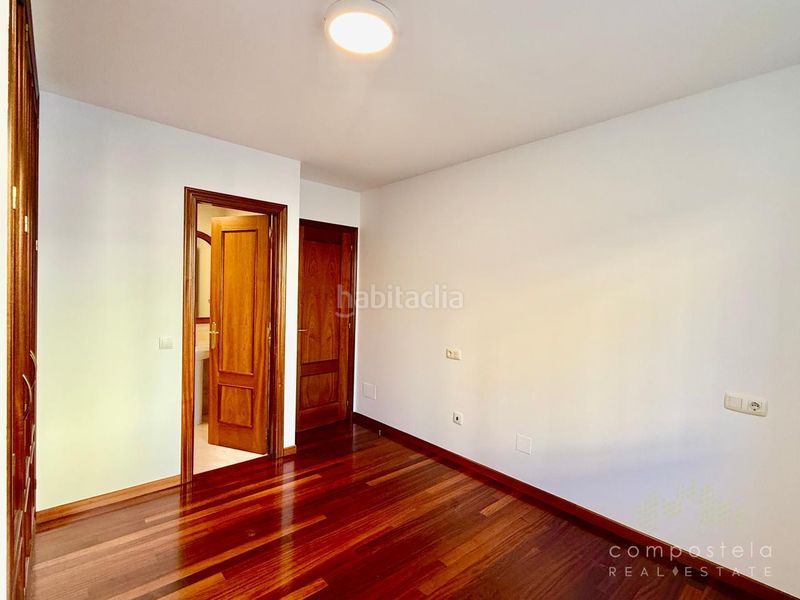 Foto a564a8e3-509a-4de4-8ad6-8325be066466. Flat with heating parking in O Milladoiro Ames